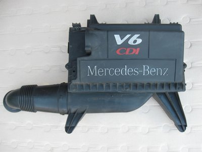 Корпус повітряного фільтра на Mercedes-Benz VITO-VIANO W 639 3.0 CDI б/у 0047 фото