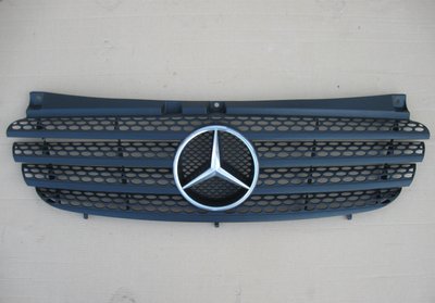 Рішітка радіатора для Mercedes-Benz VITO-VIANO W 639 б/у 005 фото